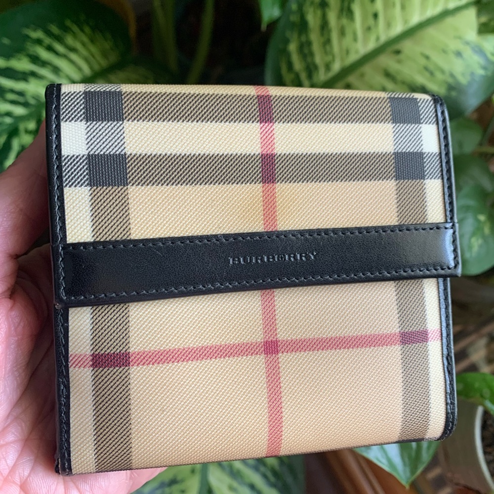 Burberry wallet